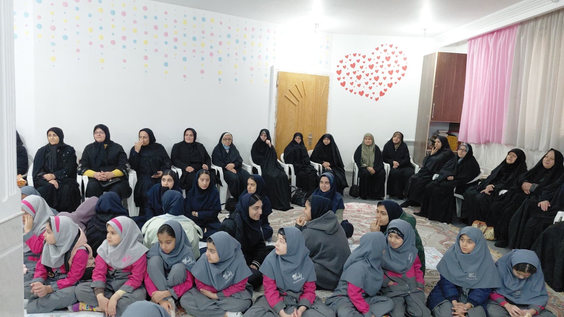 جشن یلدا با حضور مامان بزرگا 😍