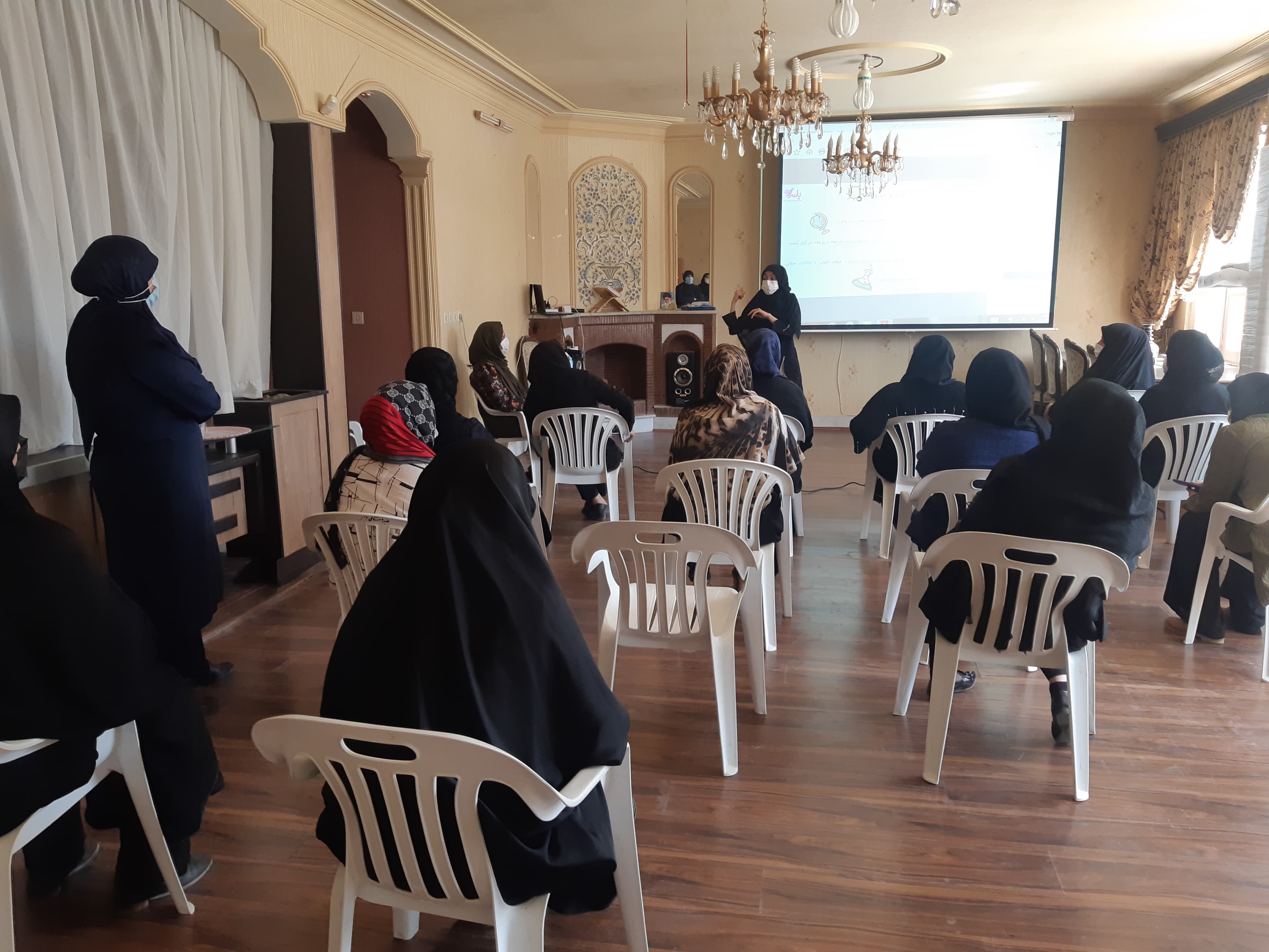 جلسه مادران یاسی